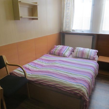 Hostel Monty Ricany (Central Bohemian) Exterior foto