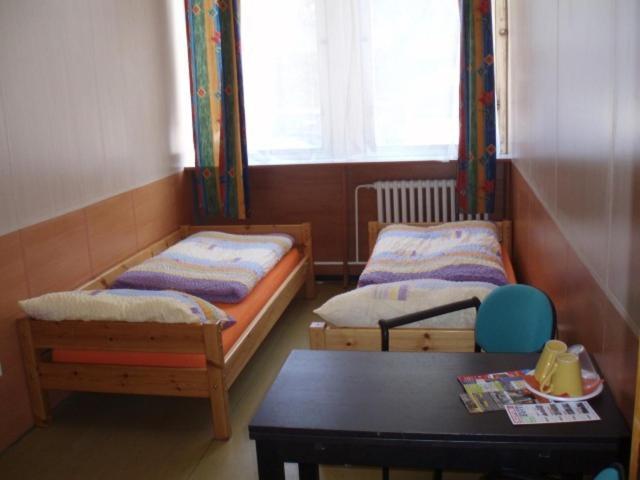 Hostel Monty Ricany (Central Bohemian) Exterior foto