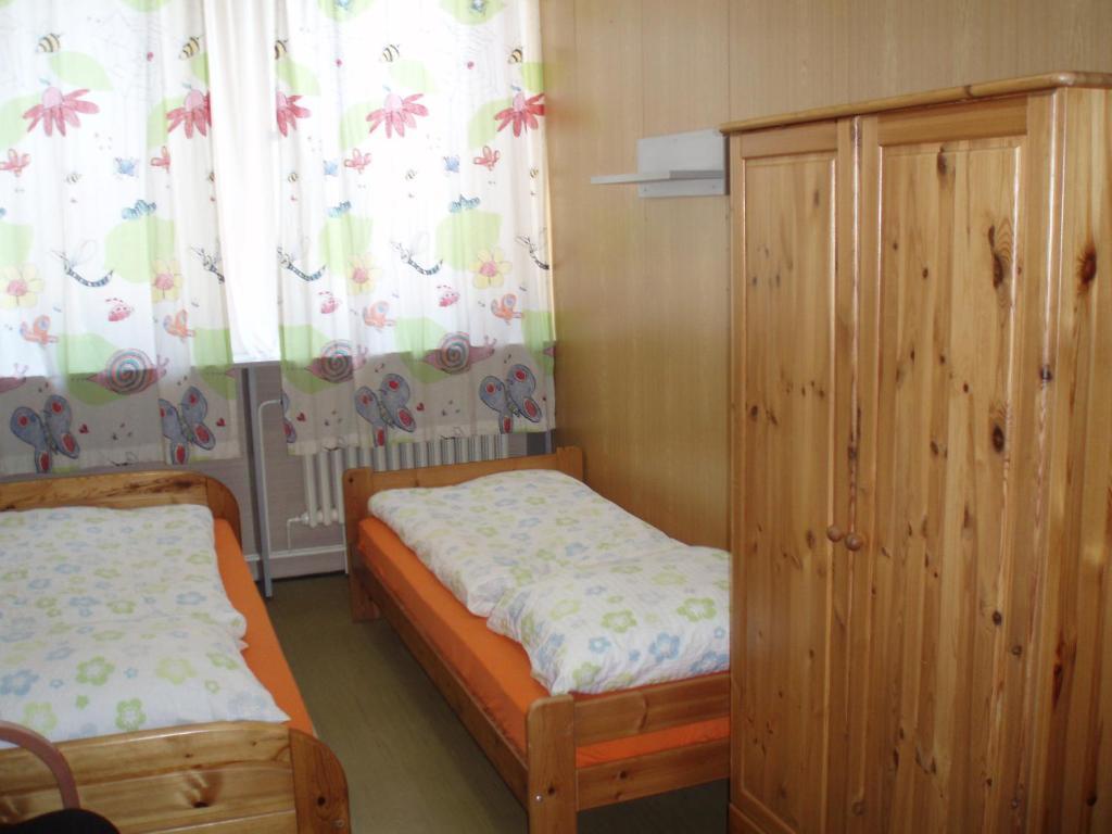 Hostel Monty Ricany (Central Bohemian) Exterior foto